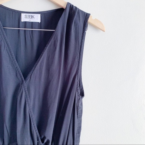SEEK‎ The Label • Black Sleeveless Short Romper, Plunge Neckline, Size XS - Picture 5 of 14